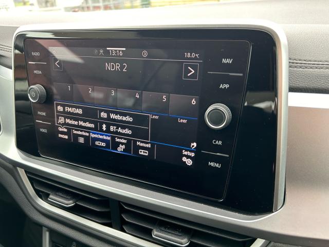 Volkswagen / T-Roc Cabriolet / Blau / / / Cabriolet 1.5 TSI / Windschott 