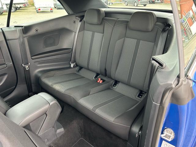 Volkswagen / T-Roc Cabriolet / Blau / / / Cabriolet 1.5 TSI / Windschott 