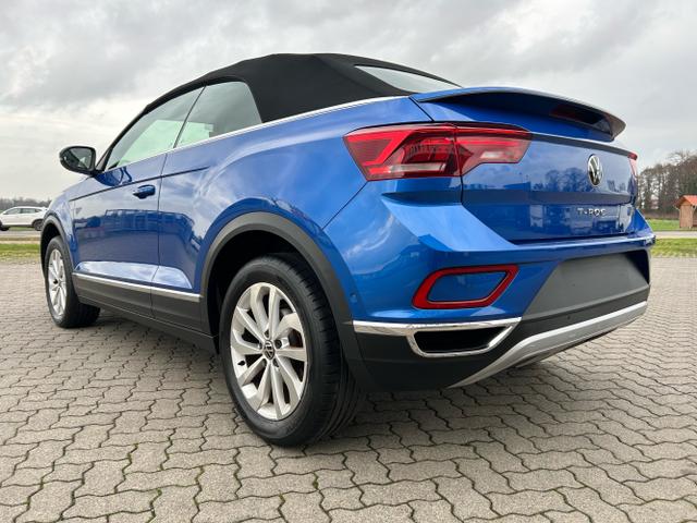 Volkswagen / T-Roc Cabriolet / Blau / / / Cabriolet 1.5 TSI / Windschott 