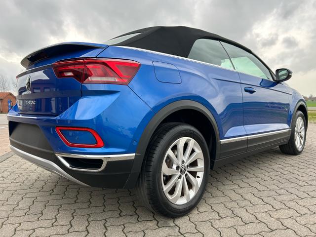 Volkswagen / T-Roc Cabriolet / Blau / / / Cabriolet 1.5 TSI / Windschott 