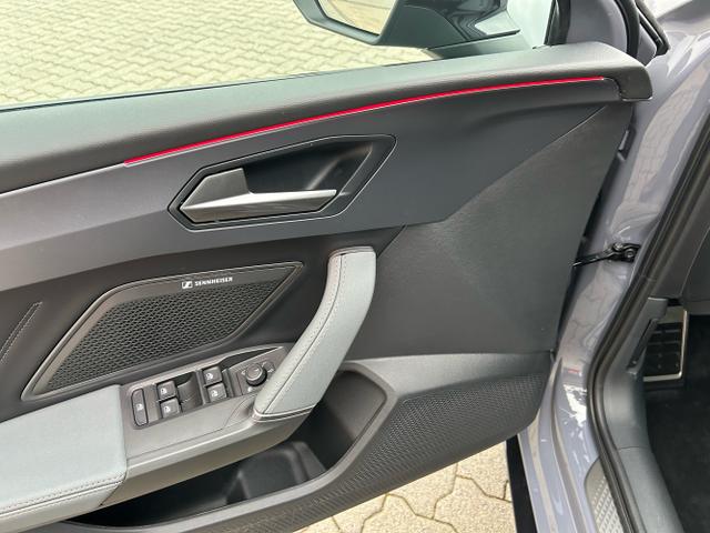 CUPRA / Leon / Grau / / / VZ Extreme 2.0 TSI DSG 4Drive / Pano 
