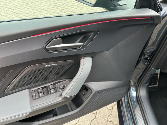 CUPRA / Leon Sportstourer / Grau / / / VZ Extreme 2.0 TSI DSG 4Drive / AHK