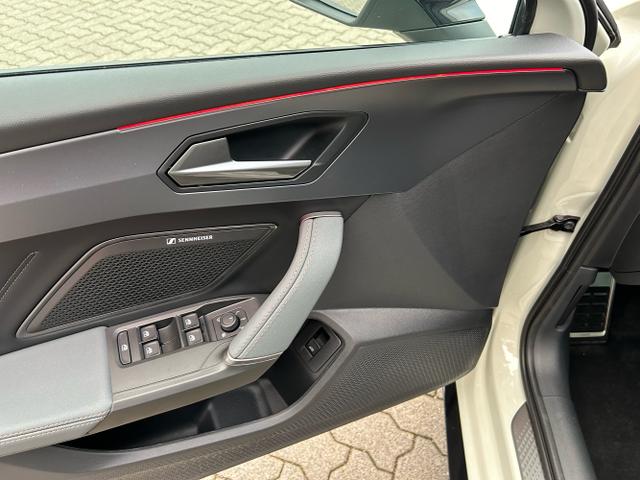 CUPRA / Leon Sportstourer / Grau / / / VZ Extreme 2.0 TSI DSG 4Drive / Pano