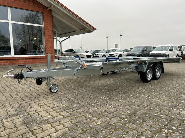 Saris / Fahrzeugtransporter / / / / 471 202 3500 2 K 3,5t Autotransporter