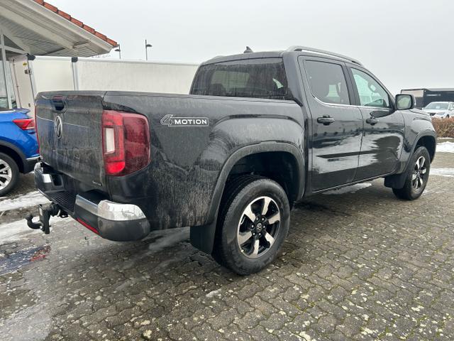 Volkswagen / Amarok / Schwarz / / / Style 3.0 TDI V6 4MOTION / AHK StHz