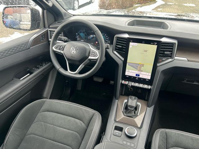 Volkswagen / Amarok / Schwarz / / / Style 3.0 TDI V6 4MOTION / AHK StHz