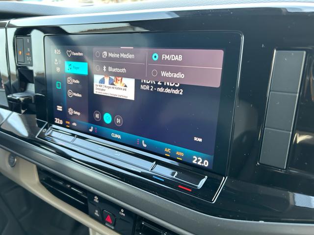 Volkswagen / T7 Multivan / Grau / / / 2.0 TDI DSG / Matrix-LED