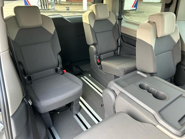 Volkswagen / T7 Multivan / Grau / / / 2.0 TDI DSG / Matrix-LED