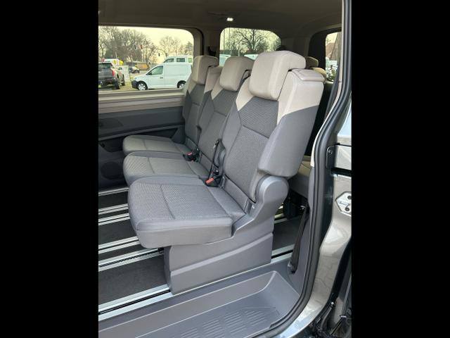 Volkswagen / T7 Multivan / Grau / / / 2.0 TDI DSG / Matrix-LED