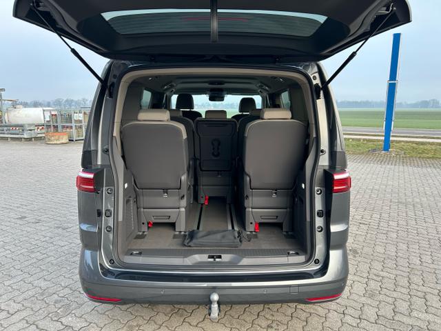 Volkswagen / T7 Multivan / Grau / / / 2.0 TDI DSG / Matrix-LED