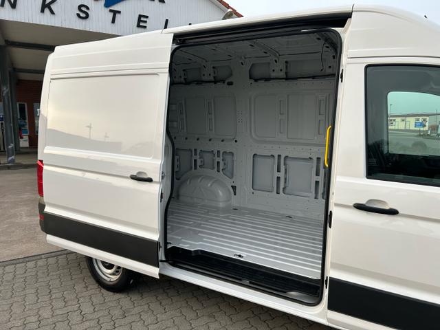Volkswagen / Crafter Kastenwagen / Wei&szlig; / / / 30 2.0 TDI HD MR Aut. L3H3 / 4 J. Garantie