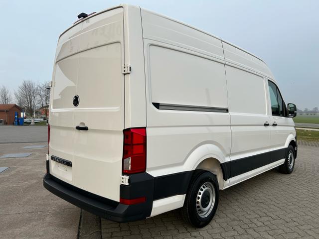 Volkswagen / Crafter Kastenwagen / Wei&szlig; / / / 30 2.0 TDI HD MR Aut. L3H3 / 4 J. Garantie