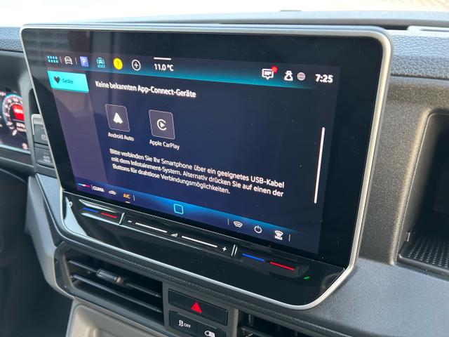 Volkswagen / Crafter Kastenwagen / Wei&szlig; / / / 35 2.0 TDI MR 4x4 Aut. L3H2 / Sperre