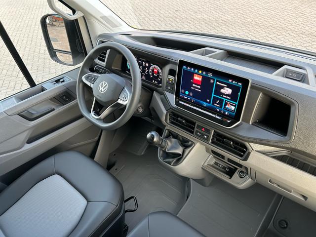 Volkswagen / Crafter Kastenwagen / Wei&szlig; / / / 30 2.0 TDI HD MR L3H3 / 4 J. Garantie