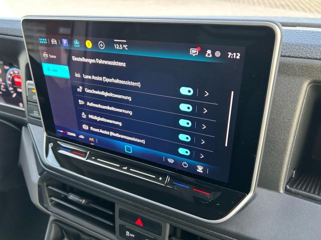 Volkswagen / Crafter Kastenwagen / Wei&szlig; / / / 30 2.0 TDI HD MR L3H3 / 4 J. Garantie