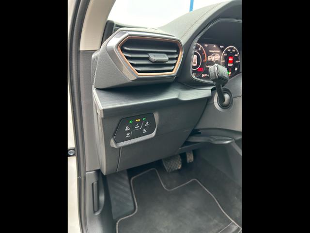 CUPRA / Formentor / Wei&szlig; / / / 1.5 TSI DSG / AHK