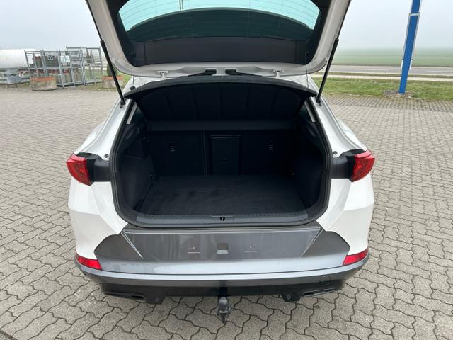 CUPRA / Formentor / Wei&szlig; / / / 1.5 TSI DSG / AHK