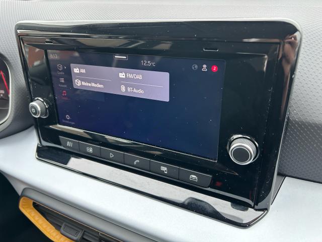 Seat / Arona / Grau / / / 1.0 TSI DSG / Wireless Full Link