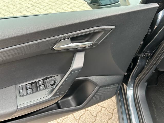 Seat / Arona / Grau / / / 1.0 TSI DSG / Wireless Full Link