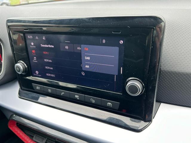 Seat / Arona / Wei&szlig; / / / 1.0 TSI DSG / Sitzheizung