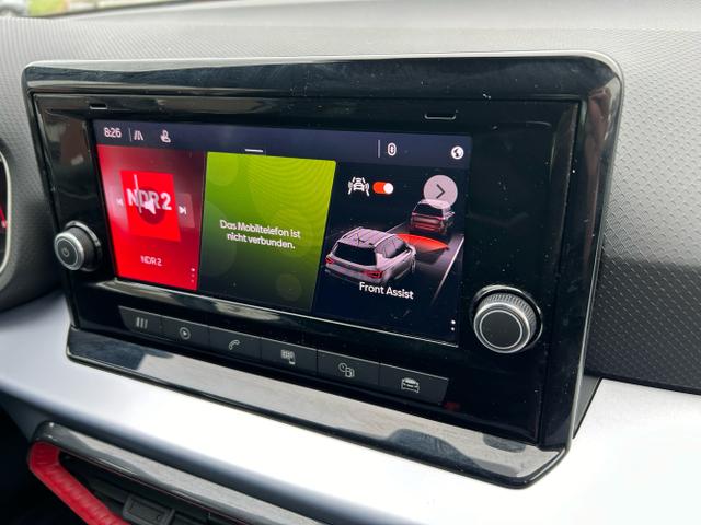 Seat / Arona / Wei&szlig; / / / 1.0 TSI DSG / Sitzheizung