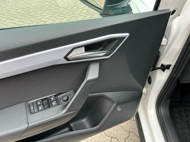 Seat / Arona / Wei&szlig; / / / 1.0 TSI DSG / Sitzheizung
