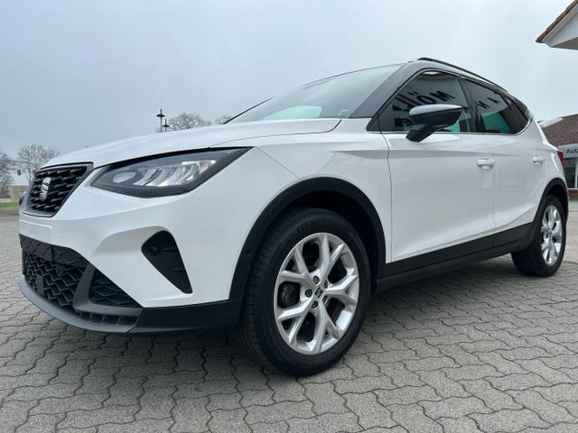 Seat / Arona / Wei&szlig; / / / 1.0 TSI DSG / Sitzheizung