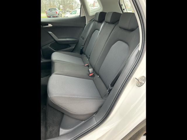 Seat / Arona / Grau / / / 1.0 TSI DSG / Wireless Full Link