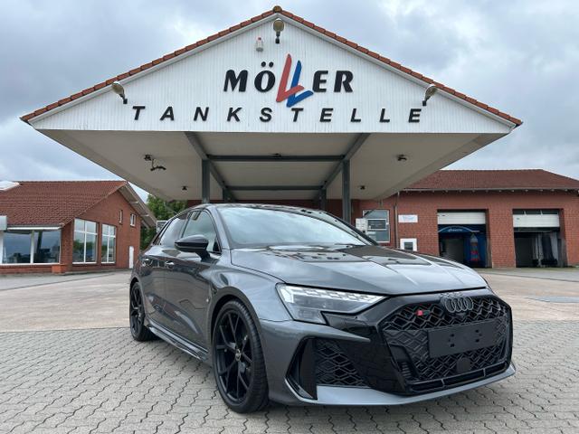 Audi RS3 - Sportback 2.5 TFSI Quattro S tronic / Schalensitze