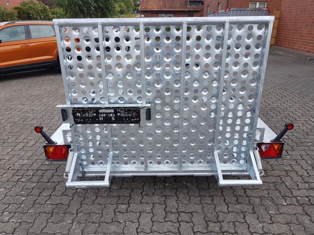 TEMA Temared Builder 3 3015/2 S 2,7t Baumaschinentransporter 
