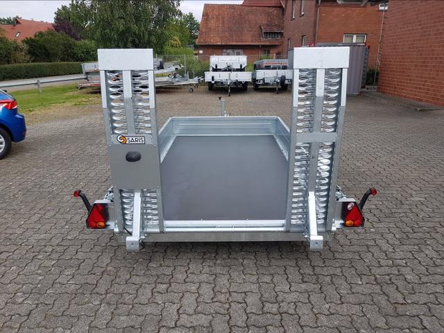 Saris / Transporter / / / / 