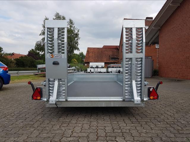 Saris / Transporter / / / / 