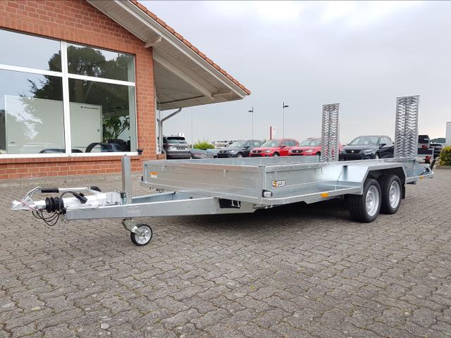 Saris / Transporter / / / / 