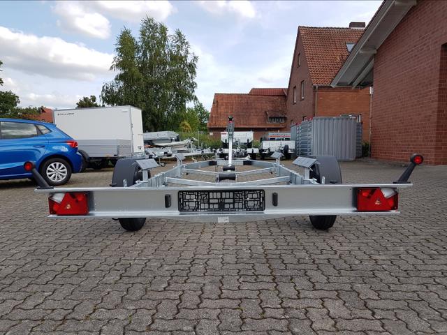 TEMA / Temared Boat / / / / 