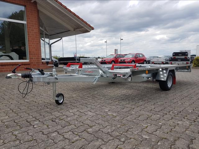 Pongratz / Fahrzeugtransporter / / / / 