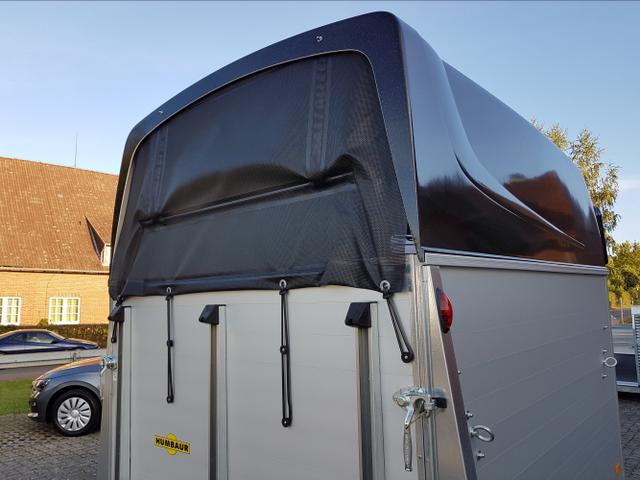 Humbaur / Pferdeanhänger / / / / 