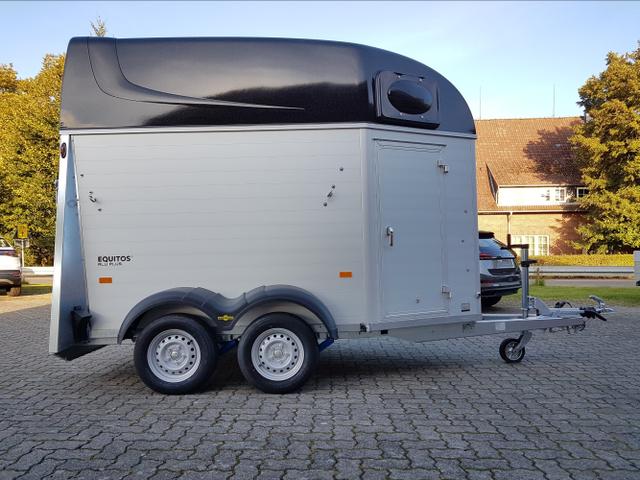 Humbaur / Pferdeanhänger / / / / 