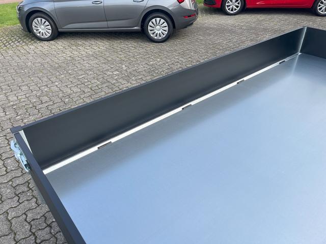 Saris Kipper K1 306 170 2700 2 2,7t Anhänger Black Edition 