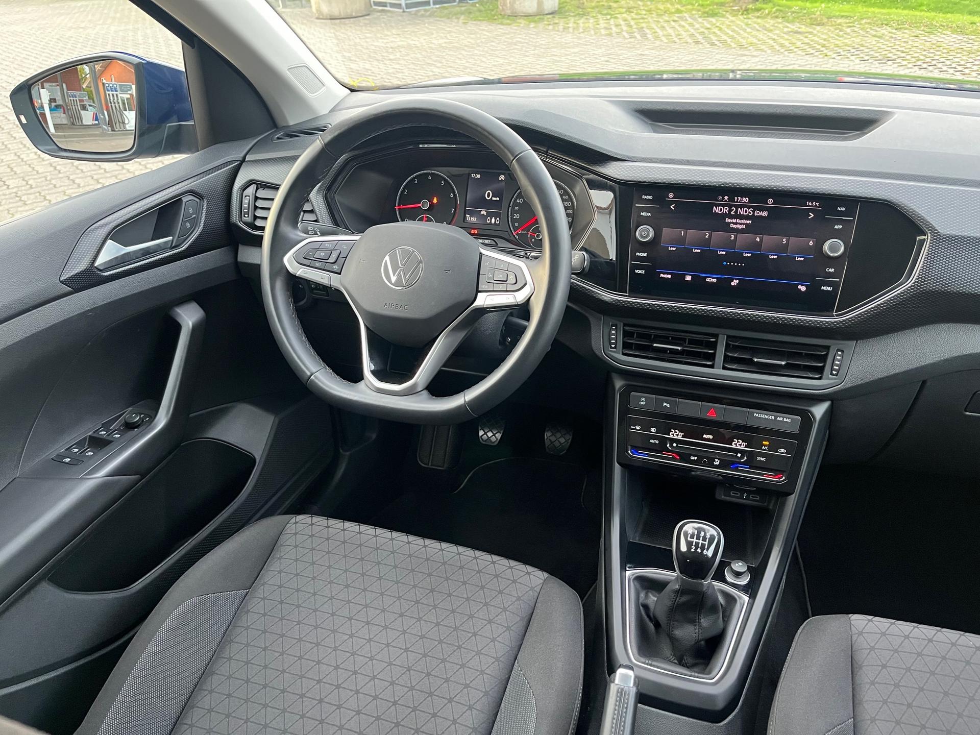 Volkswagen T-Cross LIFE 1.0 TSI / Abstandstempomat günstiger