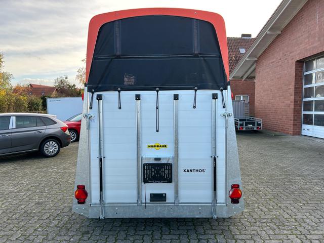 Humbaur / Pferdeanhänger / / / / Xanthos 2400 2,4t 100km/h