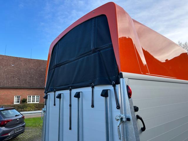 Humbaur / Pferdeanhänger / / / / Xanthos 2400 2,4t 100km/h