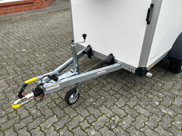 Humbaur / Kühlkoffer / / / / HK 13 26 14 - 18 PF30 Basic Kühlanhänger