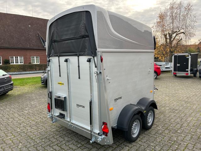 Humbaur / Pferdeanhänger / / / / Equitos Alu 2000 2,0t 100km/h Hecktür