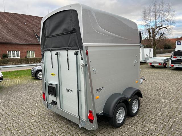 Humbaur / Pferdeanhänger / / / / Equitos Alu Plus 2000 2,0t 100km/h
