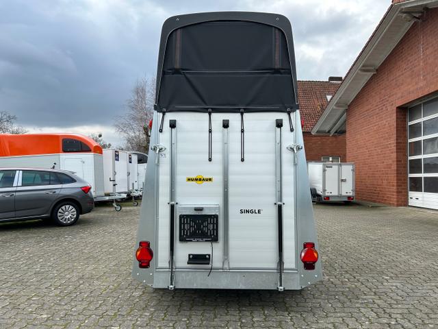 Humbaur / Pferdeanhänger / / / / Single Alu Black 1600 1,6t 100km/h Sattelkammer
