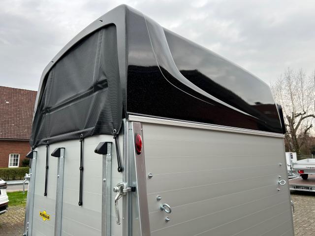 Humbaur / Pferdeanhänger / / / / 