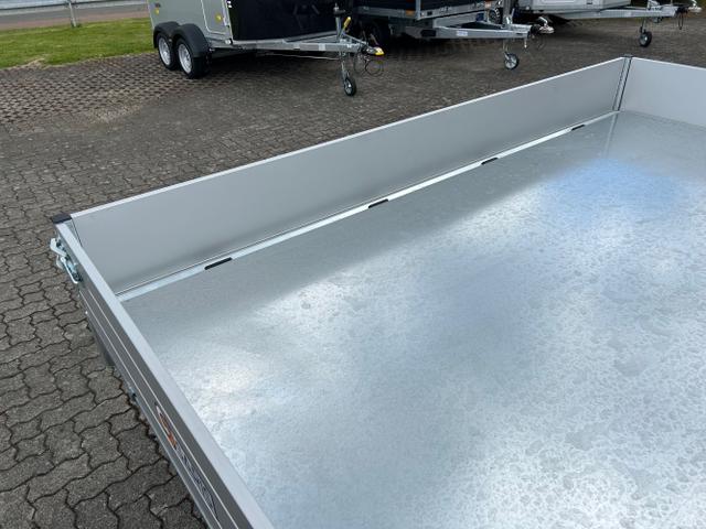 Saris / Kipper / / / / K1 306 170 2700 2 E 2,7t Kipper Anhänger Vorbereitung Auffahrschienen