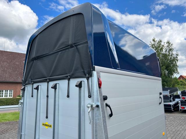 Humbaur / Pferdeanhänger / / / / Xanthos Aero 2400 2,4t 100km/h Dark Blue