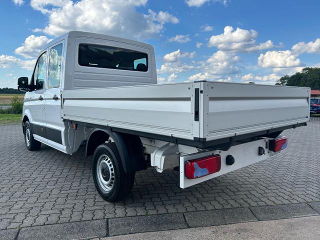 Volkswagen / Crafter Pritsche DoKa / Weiß / / / MAN TGE 3.180 2.0 TDI MR 4x4 DSG / Sperre