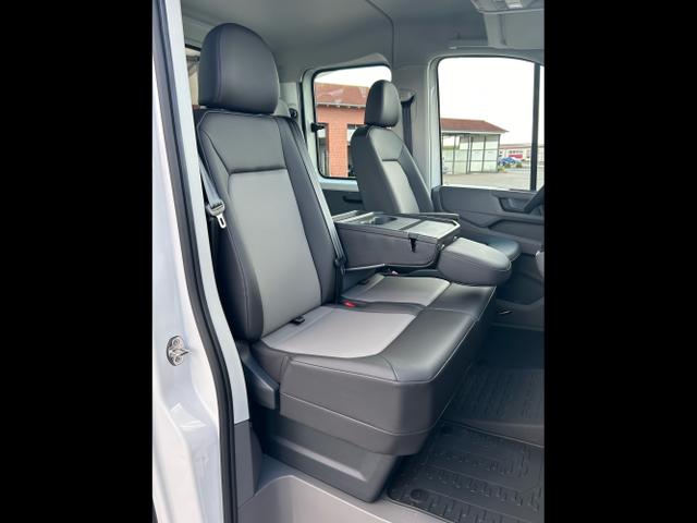 MAN / TGE Pritsche DoKa / Weiß / / / 3.180 2.0 TDI MR 4x4 DSG / Sperre